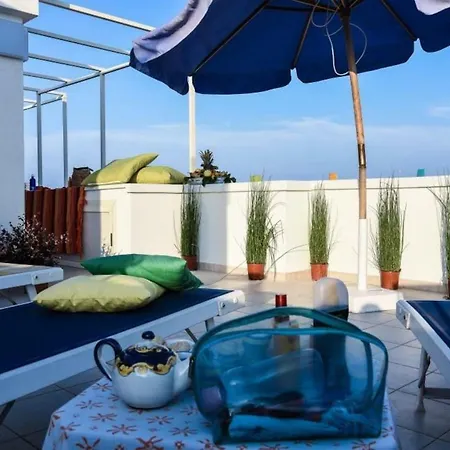 La Terrazza Di Alcino توري كان