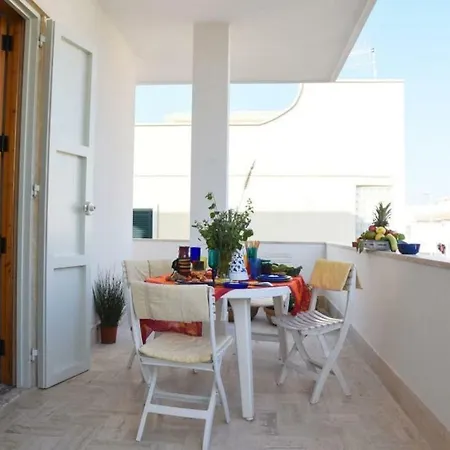 La Terrazza Di Alcino * 토레깐느